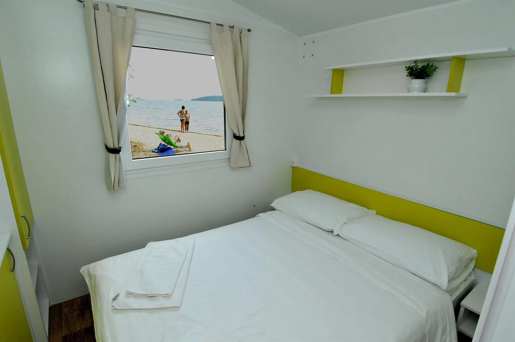 Camp Perna Hotel Kuciste Luaran gambar